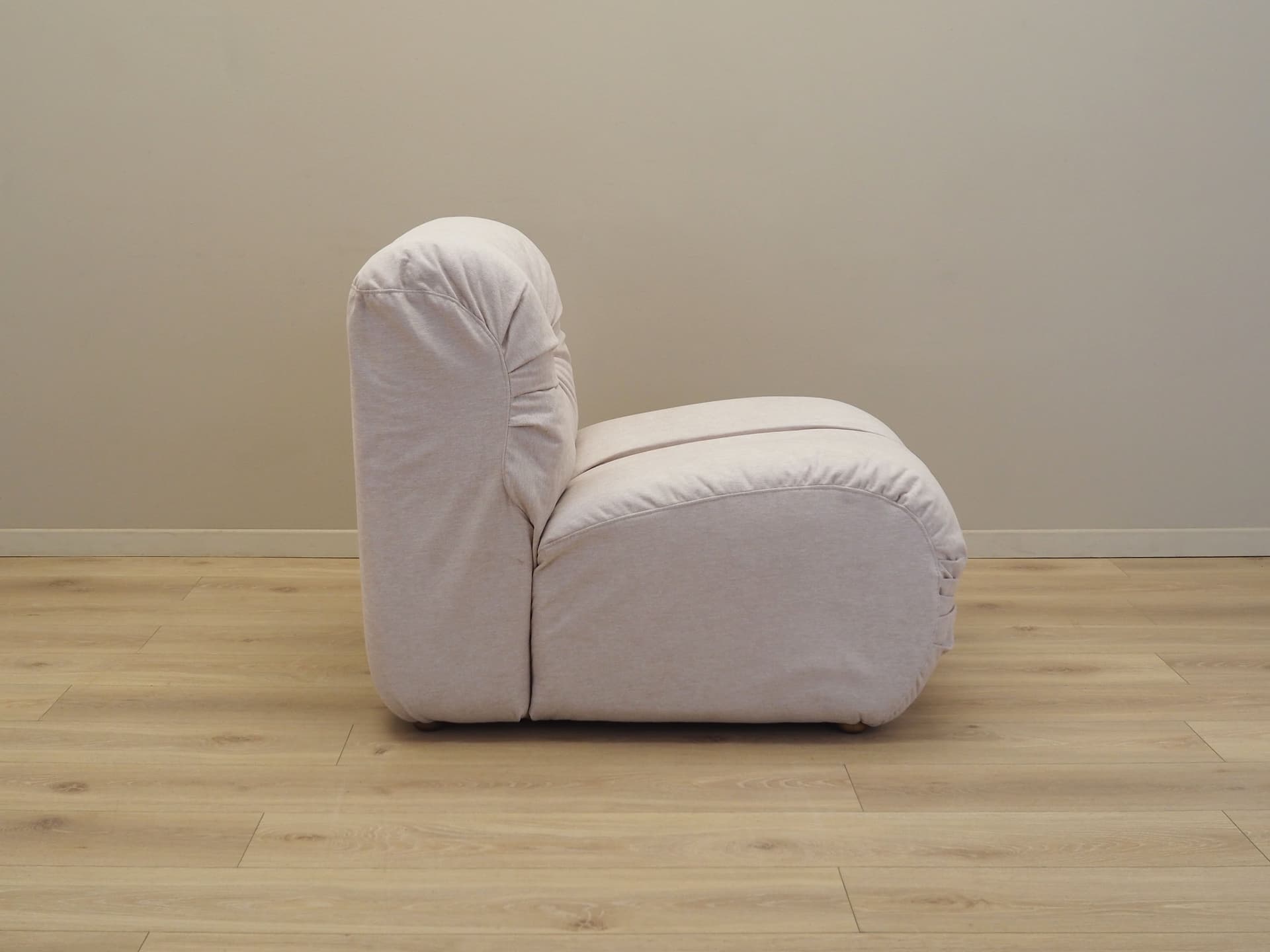 Armchair, beige fabric, Italy, 1970s. - 125946