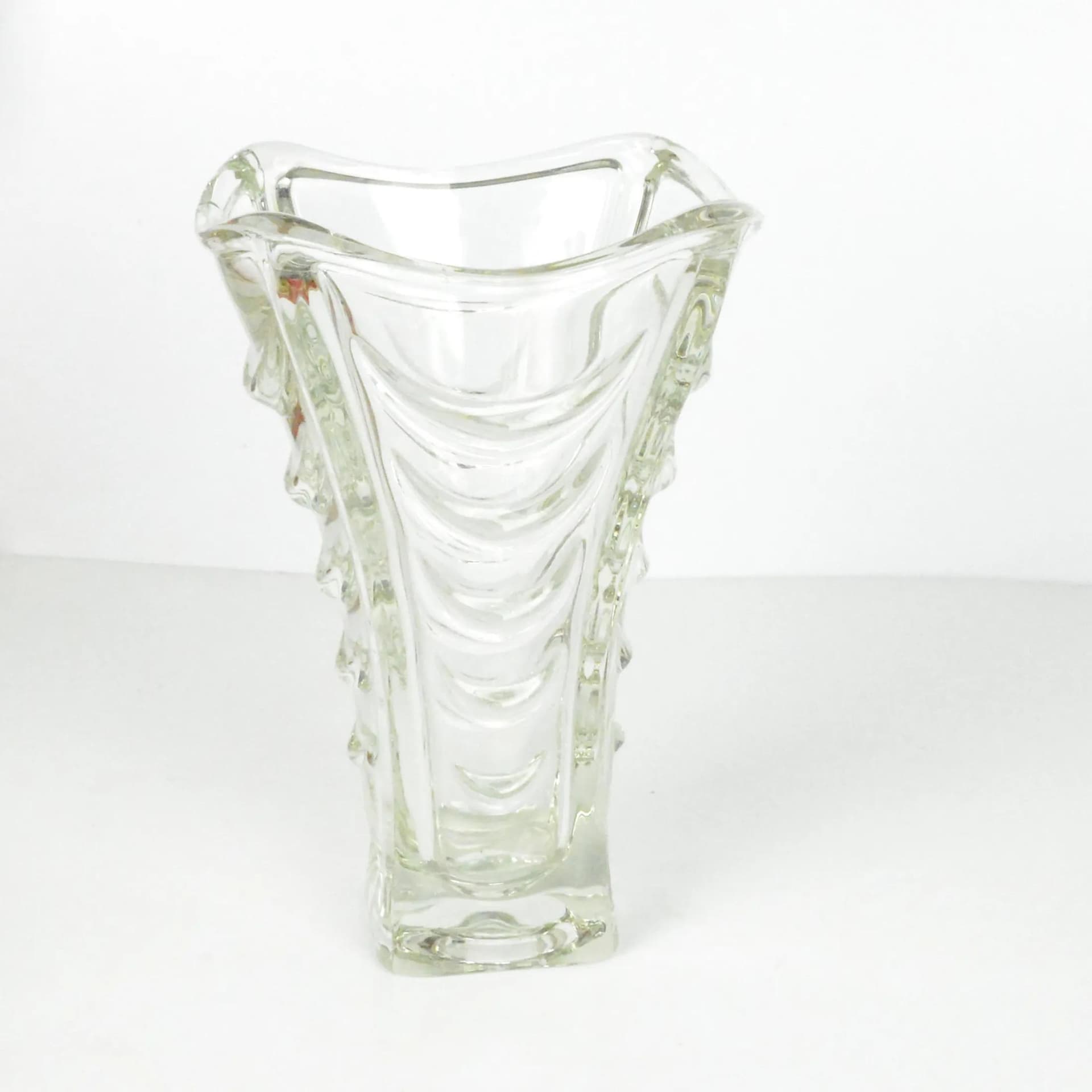 Wazon Drapérie, szkło transparentne, proj. V. Hanuš, Heřmanova Huť, Czechosłowacja, lata 60. - 129658