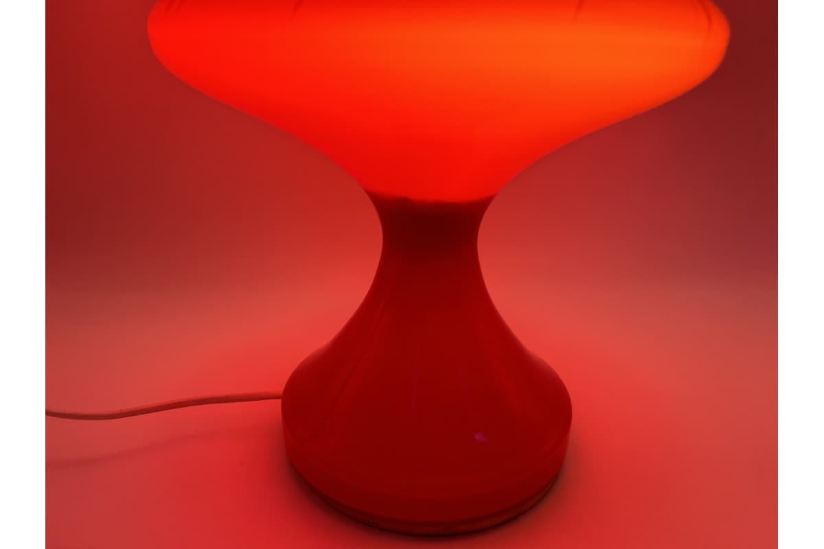 Czerwona szklana lampa stołowa, proj. S. Tabera dla OPP Jihlava, Czechosłowacja, lata 70. - 78297