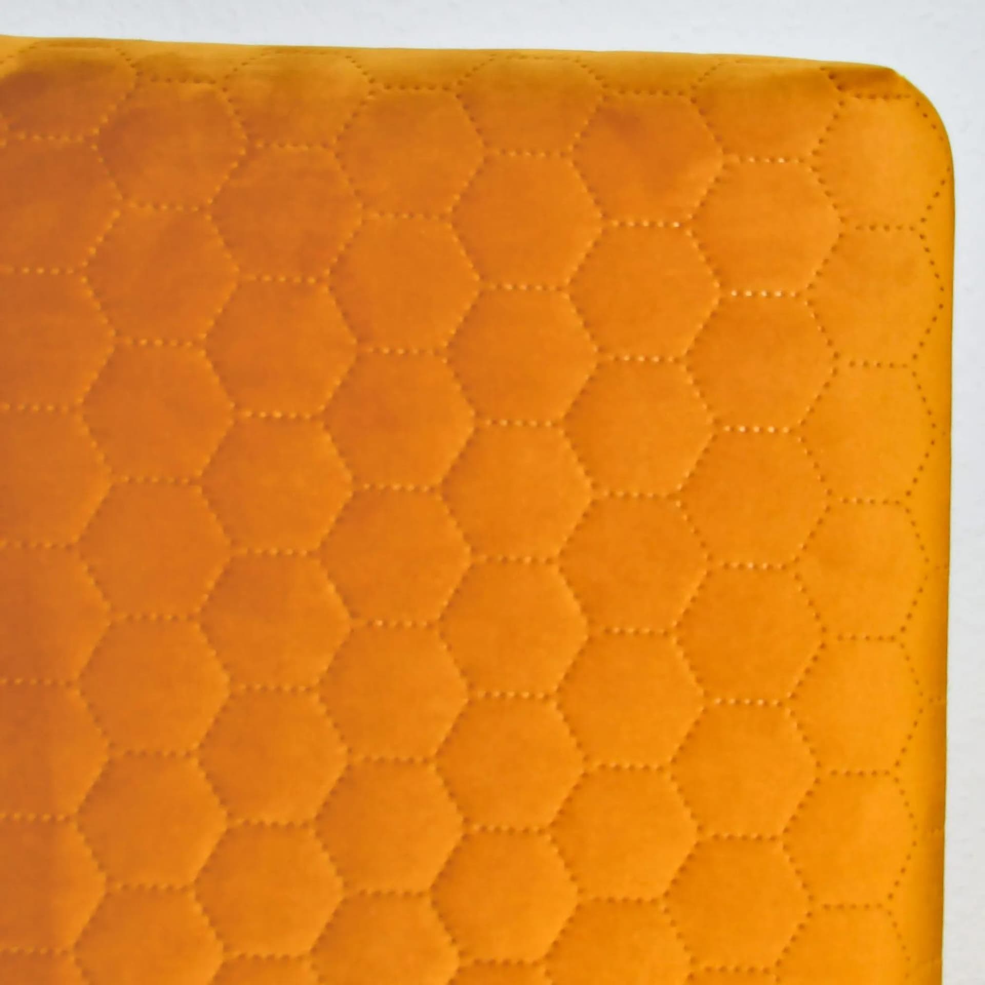 Krzesło tapicerowane typ 200-244, żółty, buk, Słupskie Fabryki Mebli, Polska, lata 70. - 128638