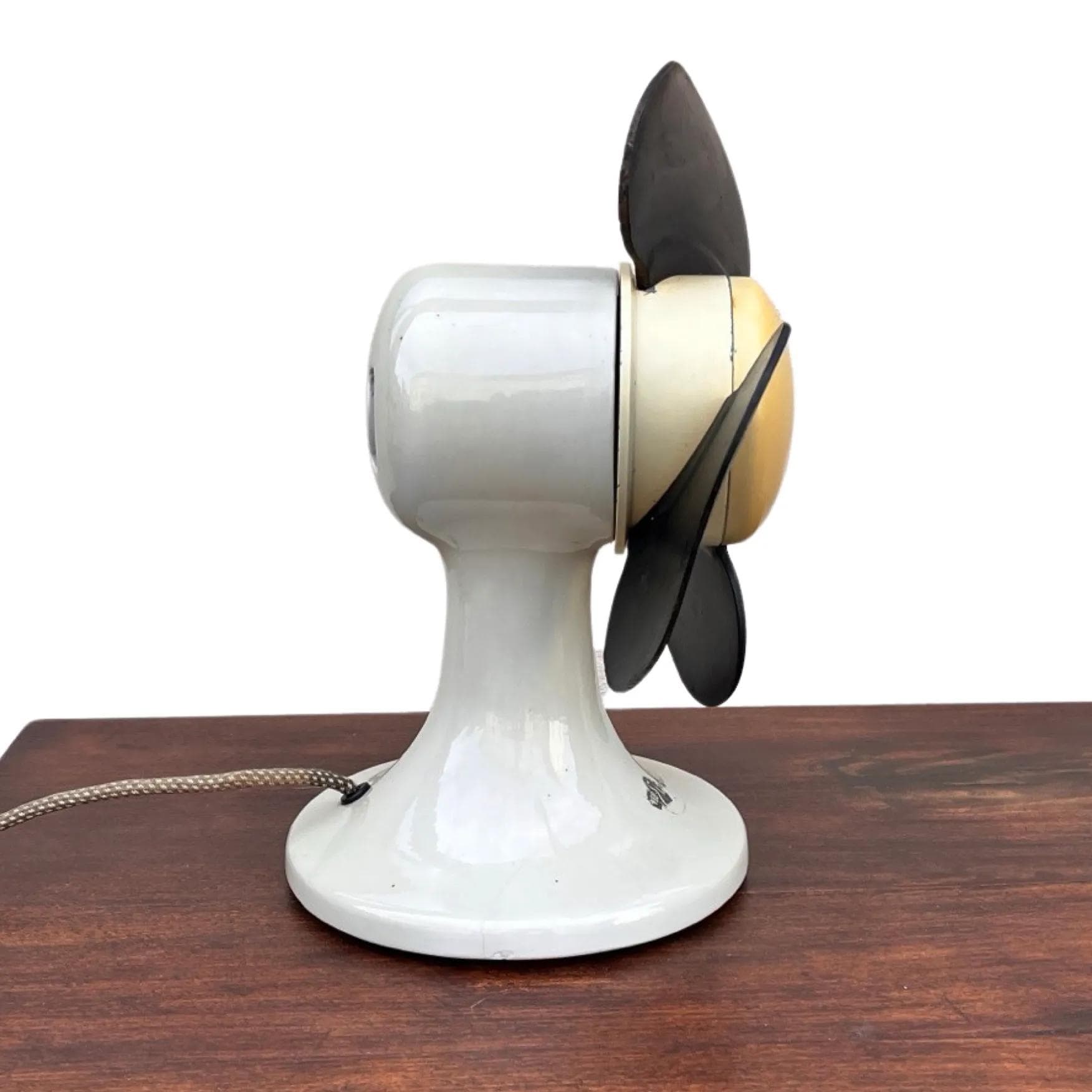 Table Fan 32.92, ivory white ceramic, black rubber, VEB EITCO, Germany, 1950s. - 128504