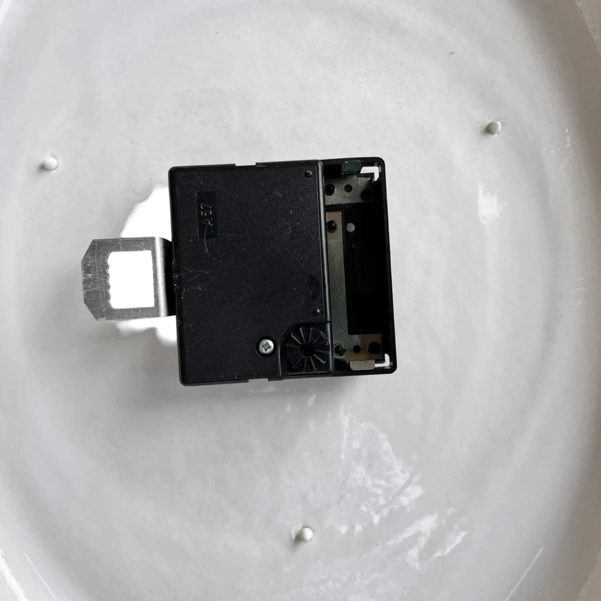 Zegar ścienny, porcelana biała, Wallendorfer Porzellan, Niemcy, lata 80. - 128268