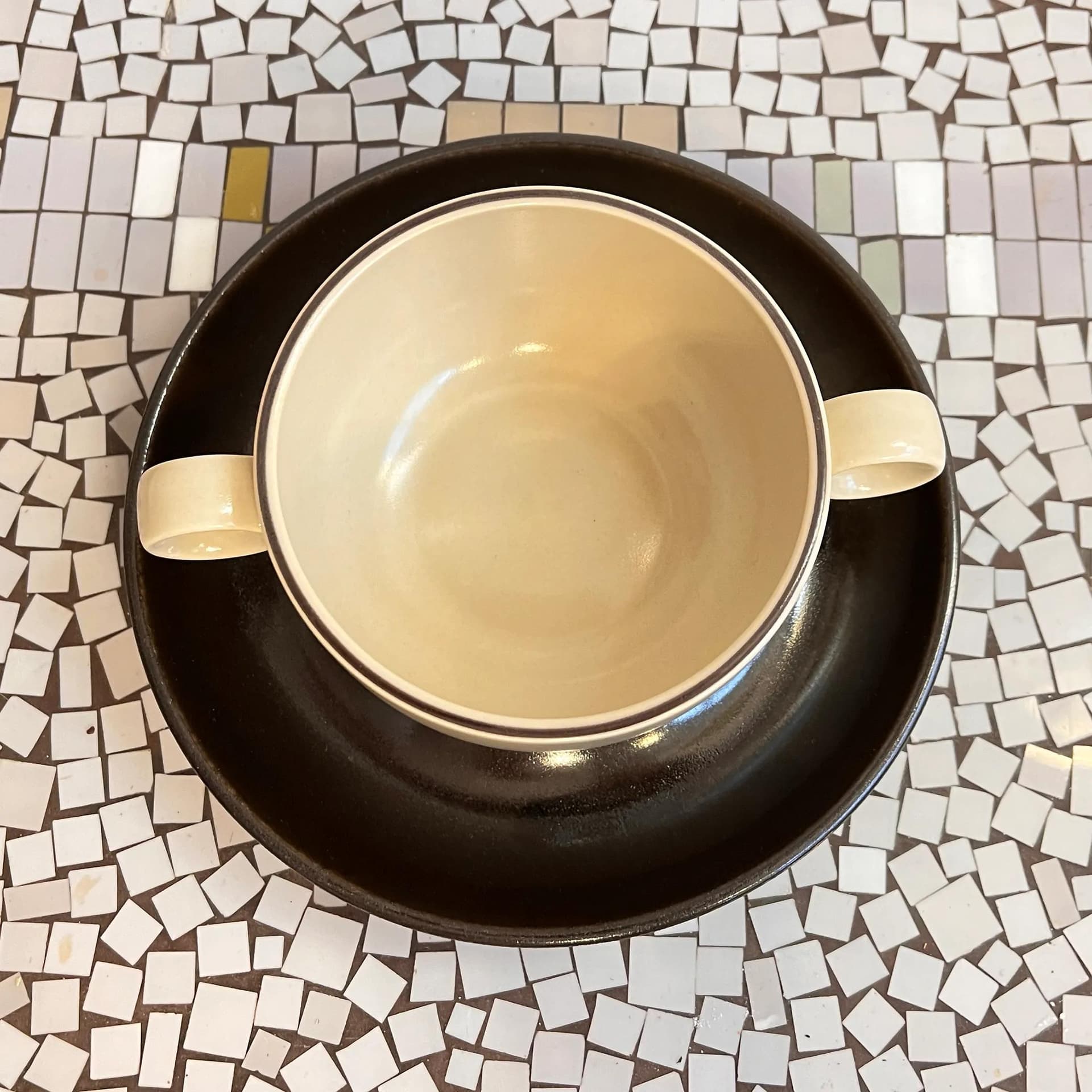 Bulionetka Terra Campagna, porcelana beżowy, proj. W. Karnagel, Rosenthal Studio-line, Niemcy, lata 70. - 127669