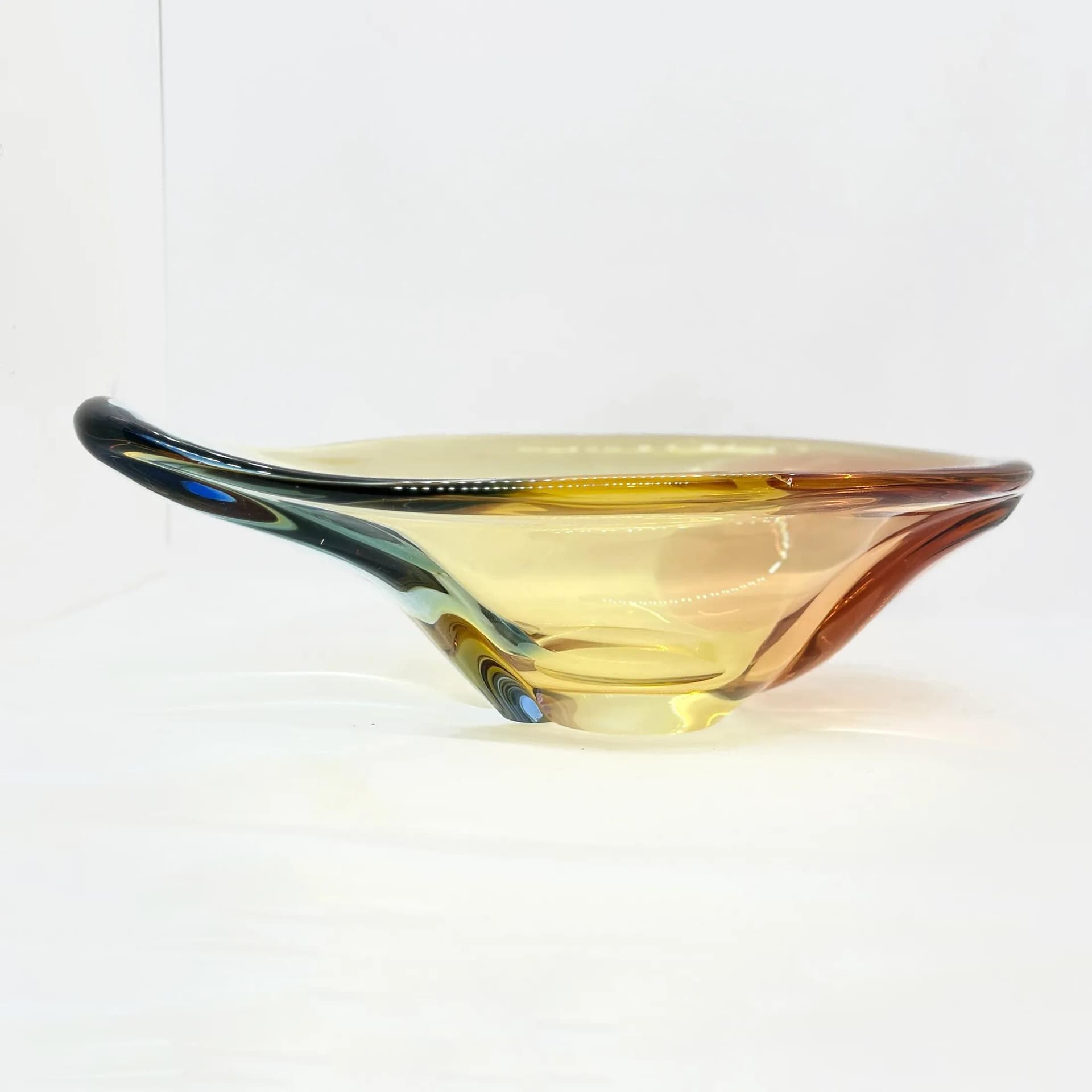 Centerpiece Romana, multicolor glass, by H. Machovská, Huta Mstisov / Karlovarske Sklo, Czechoslovakia, 1960s. - 127231