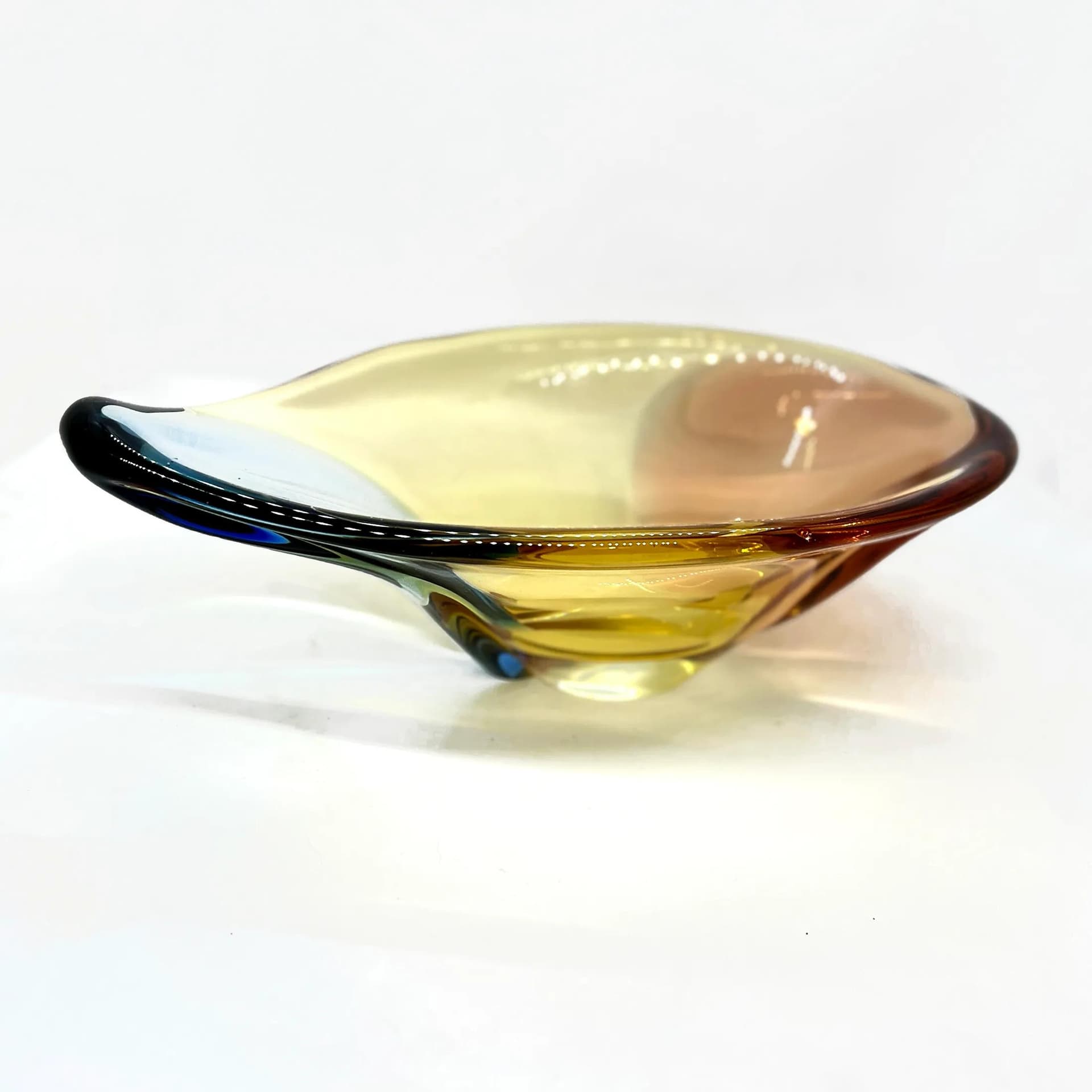 Centerpiece Romana, multicolor glass, by H. Machovská, Huta Mstisov / Karlovarske Sklo, Czechoslovakia, 1960s. - 127232