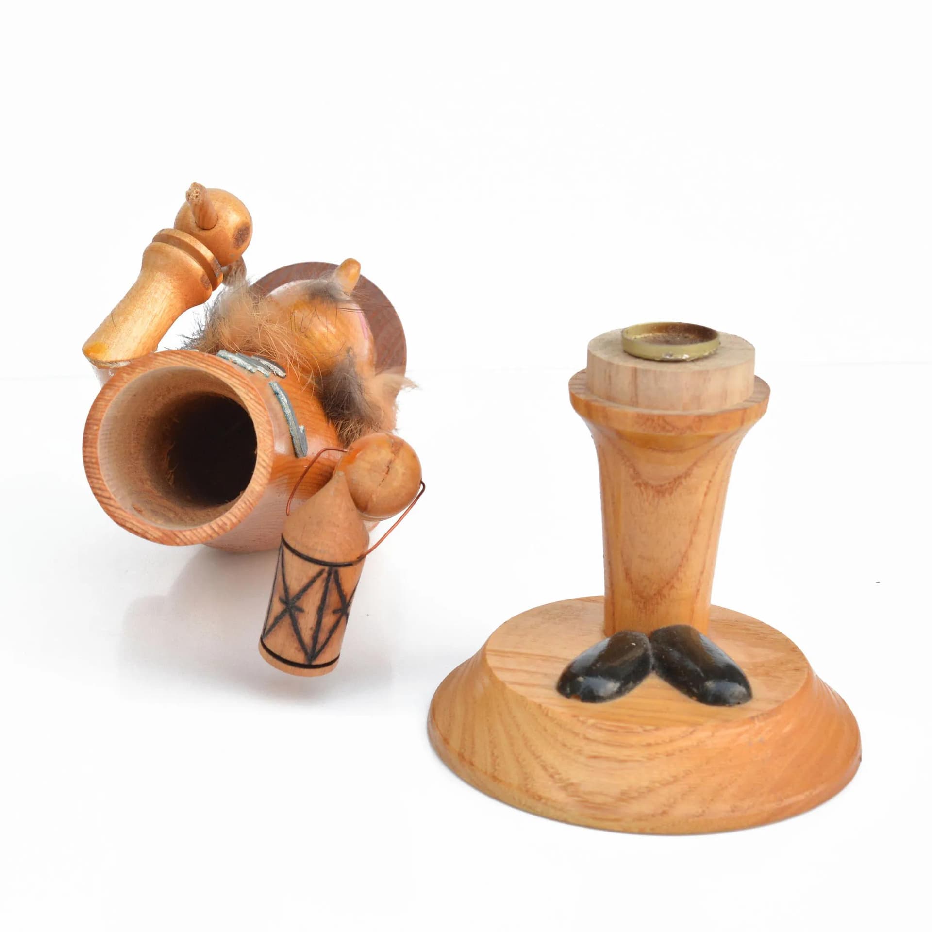 Incense holder, beige wood, Belgium, 1970s. - 126833