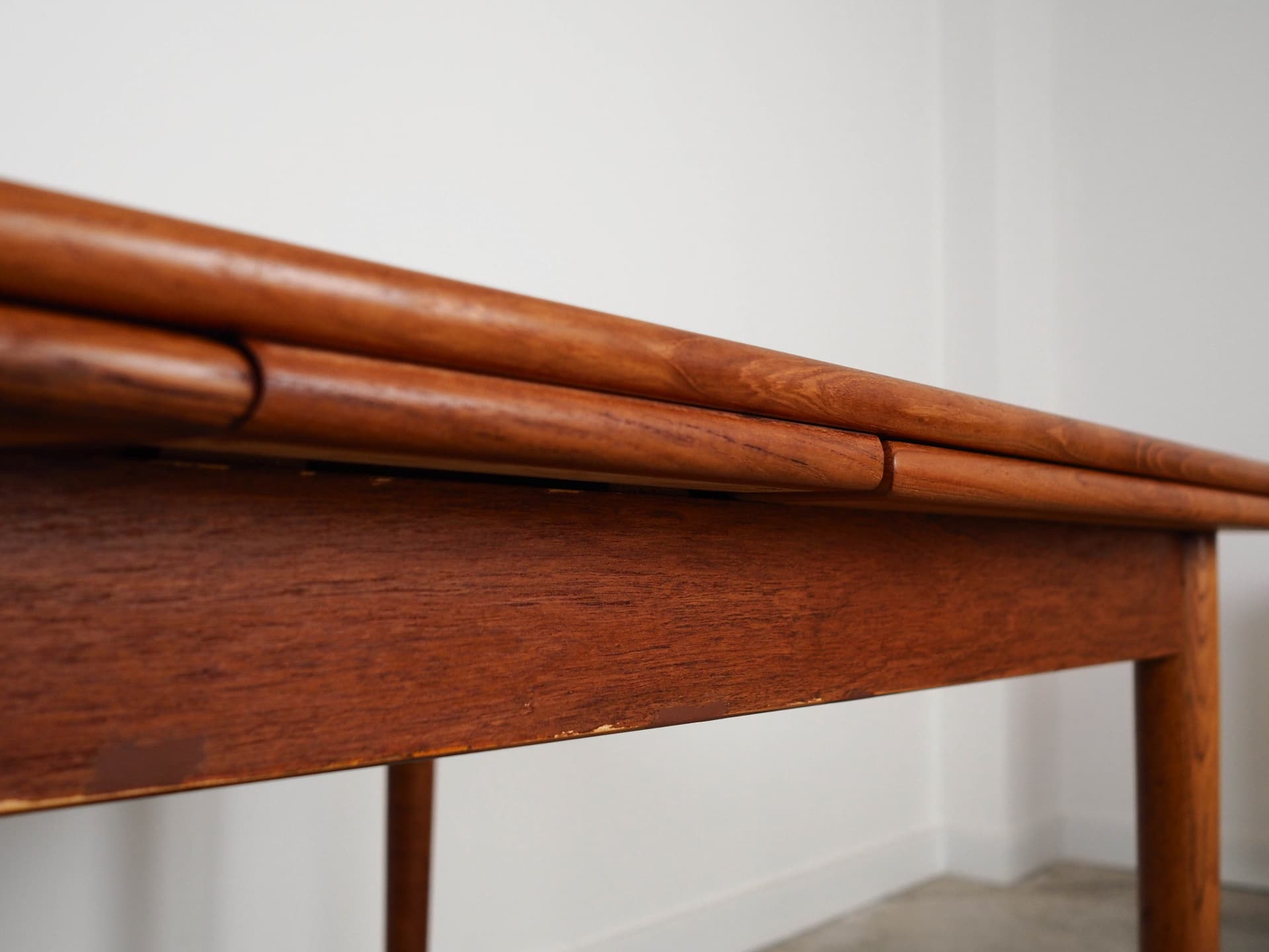 Dining table, brown teak, Denmark, 1970s. - 129848