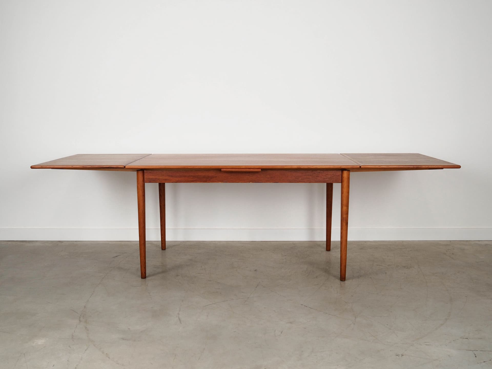 Dining table, brown teak, Denmark, 1970s. - 129841