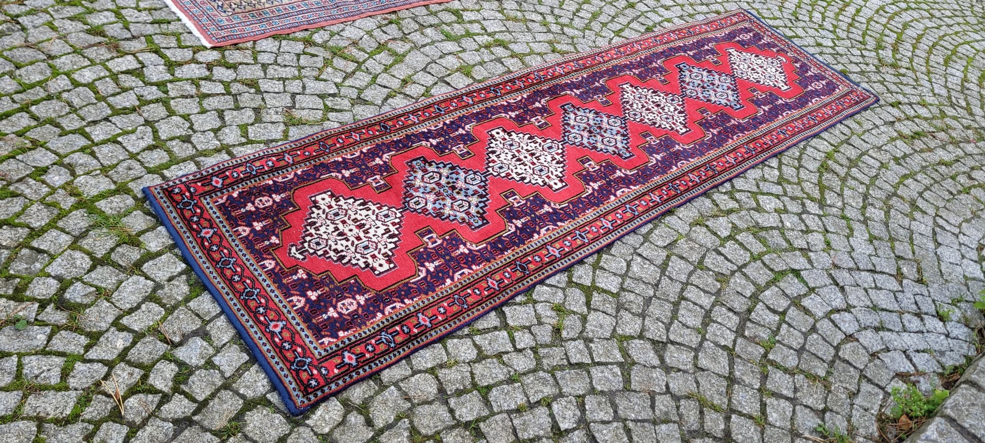 Rug Kazak 255x73cm, multicolor wool, India, early 20th c. - 130064