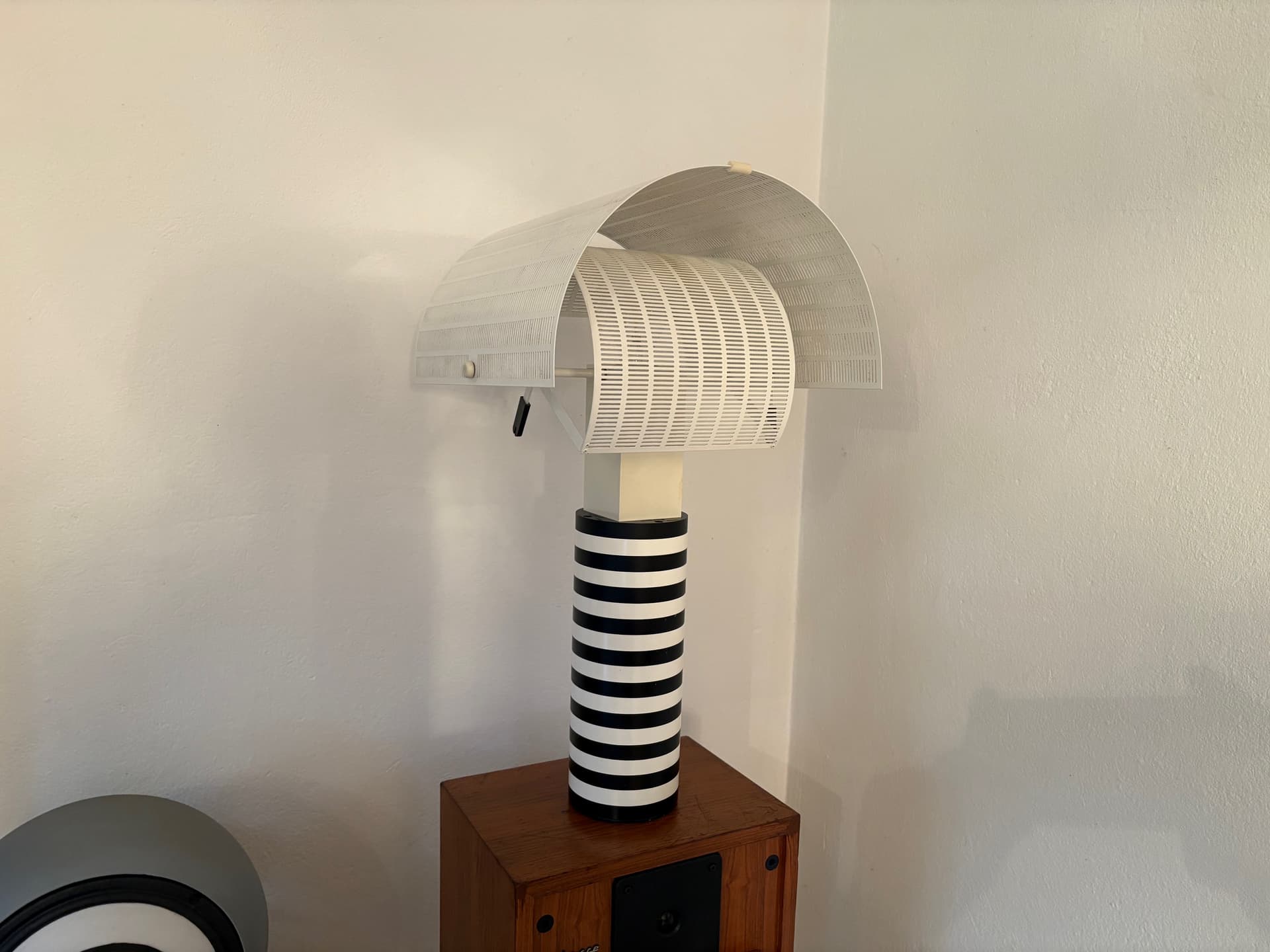 Lampa Shogun proj. Mario Botta , Artemide. Włochy, 1986r. - 130223