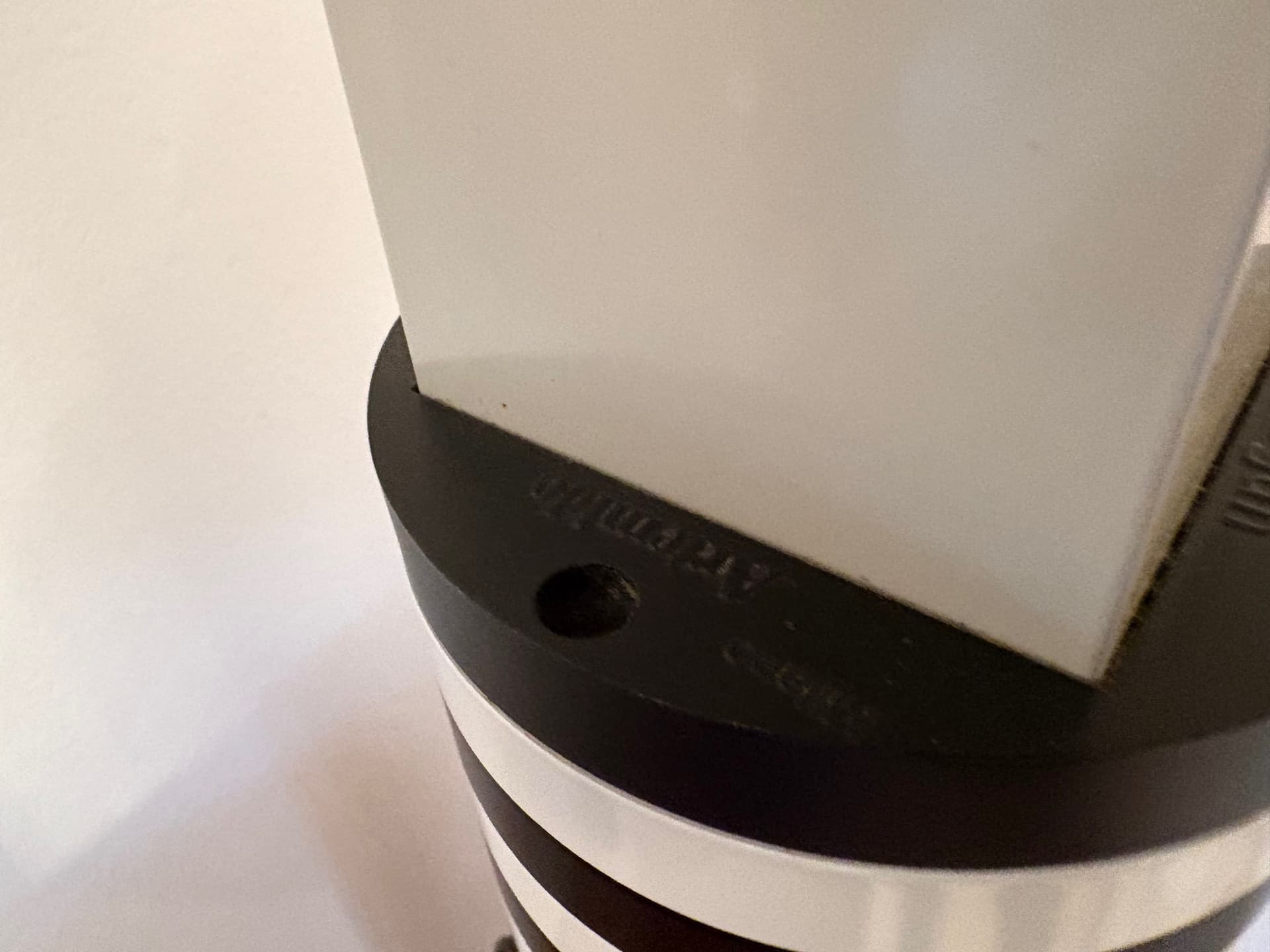 Lampa Shogun proj. Mario Botta , Artemide. Włochy, 1986r. - 130231