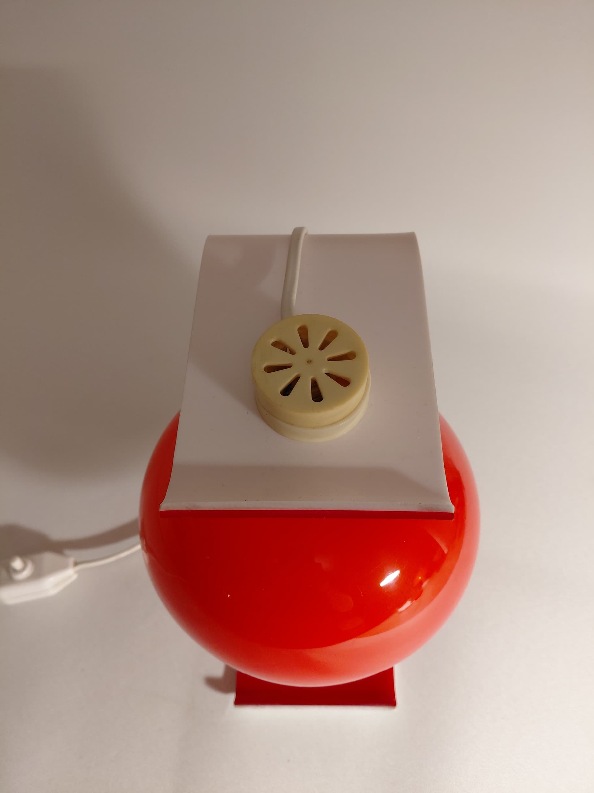 Lampka stołowa Space Age, czerwony, akryl, proj. M. Raudsepp, ZSRR, lata 70. - 130240