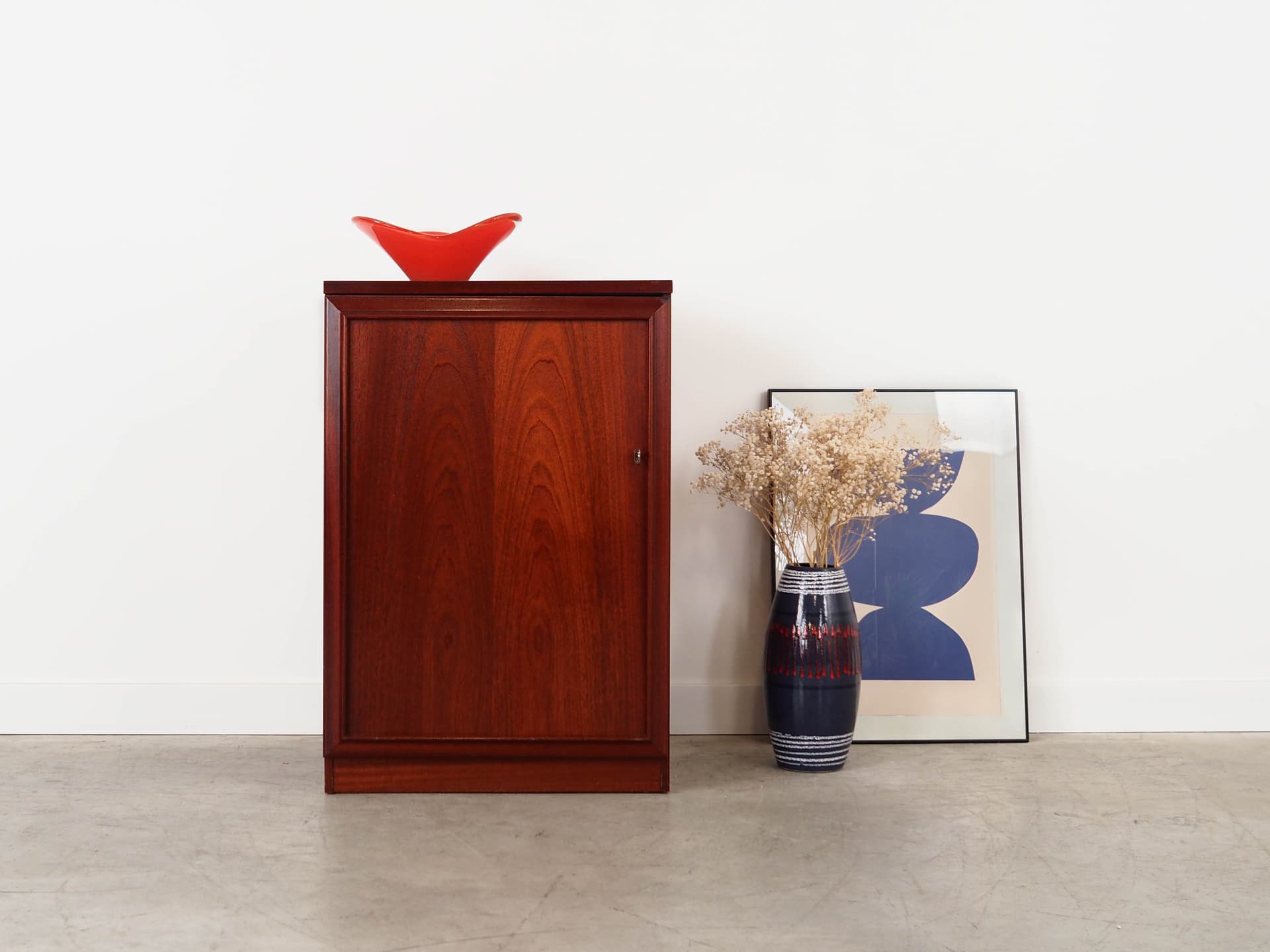 Cabinet, dark brown mahogany, Denmark, 1980s. - 130293