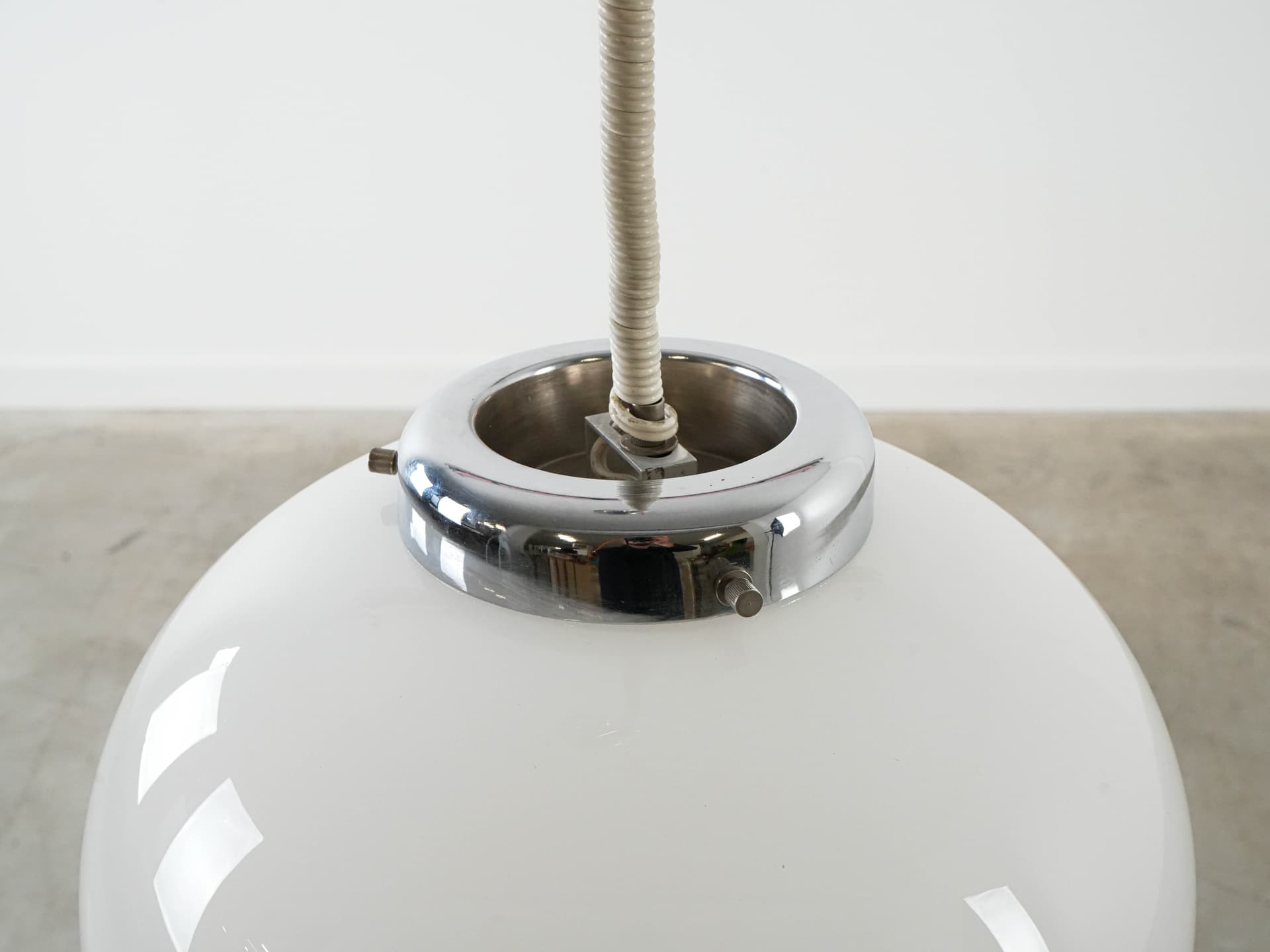 Lampa wisząca, biały, szkło, Włochy, lata 70. - 131007