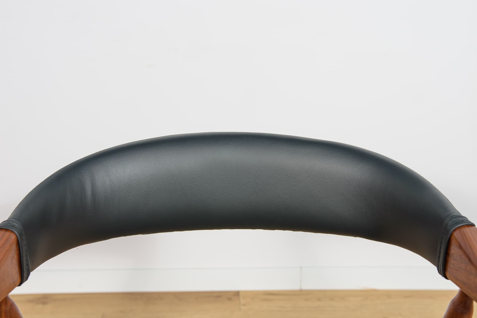 Fotel Model 213, proj. Th. Harlev, Farstrup Møbler, Dania, lata 60. - 131143