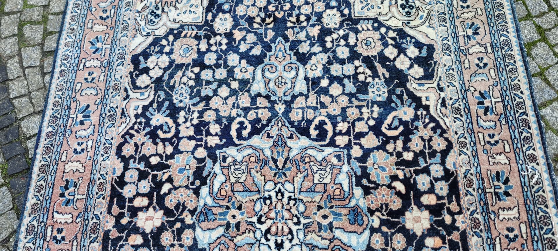 Dywan Faraghan, granatowy, wełna, Iran, początek XX w. - 131408