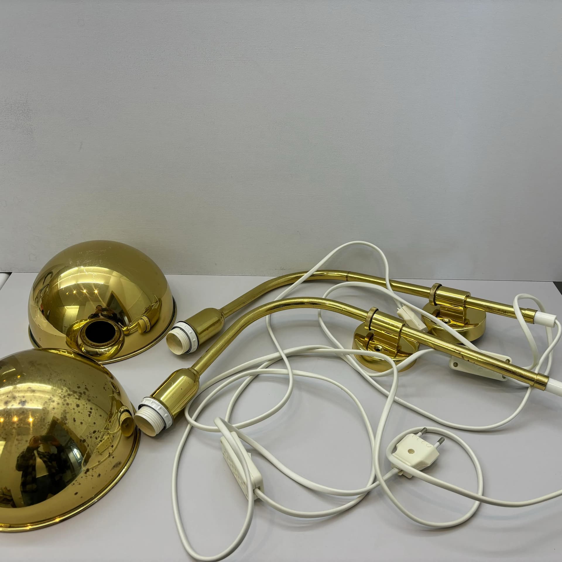 Pair of modernist wall sconces, golden brass, Germany, 1980s. - 9016