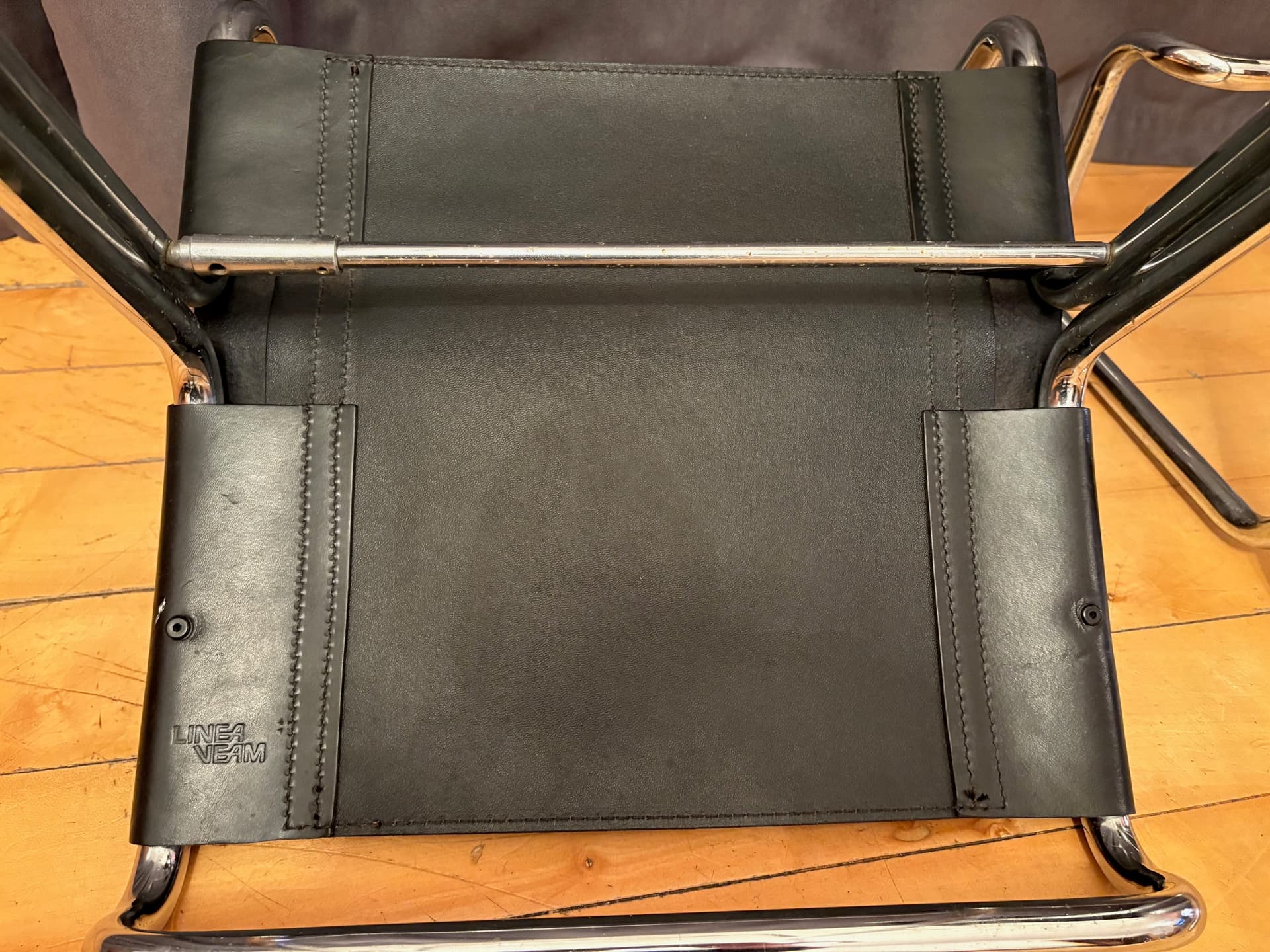 Para krzeseł barowych Linea Veam, skóra naturalna czarna, stal chromowana, Włochy, lata 80. - 131800