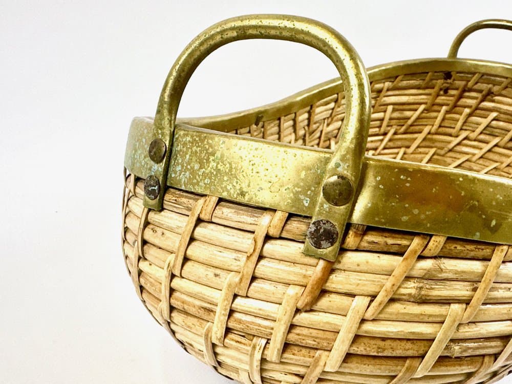 Fruit bowl, light rattan, golden brass, Italy, 1970s. - 149635