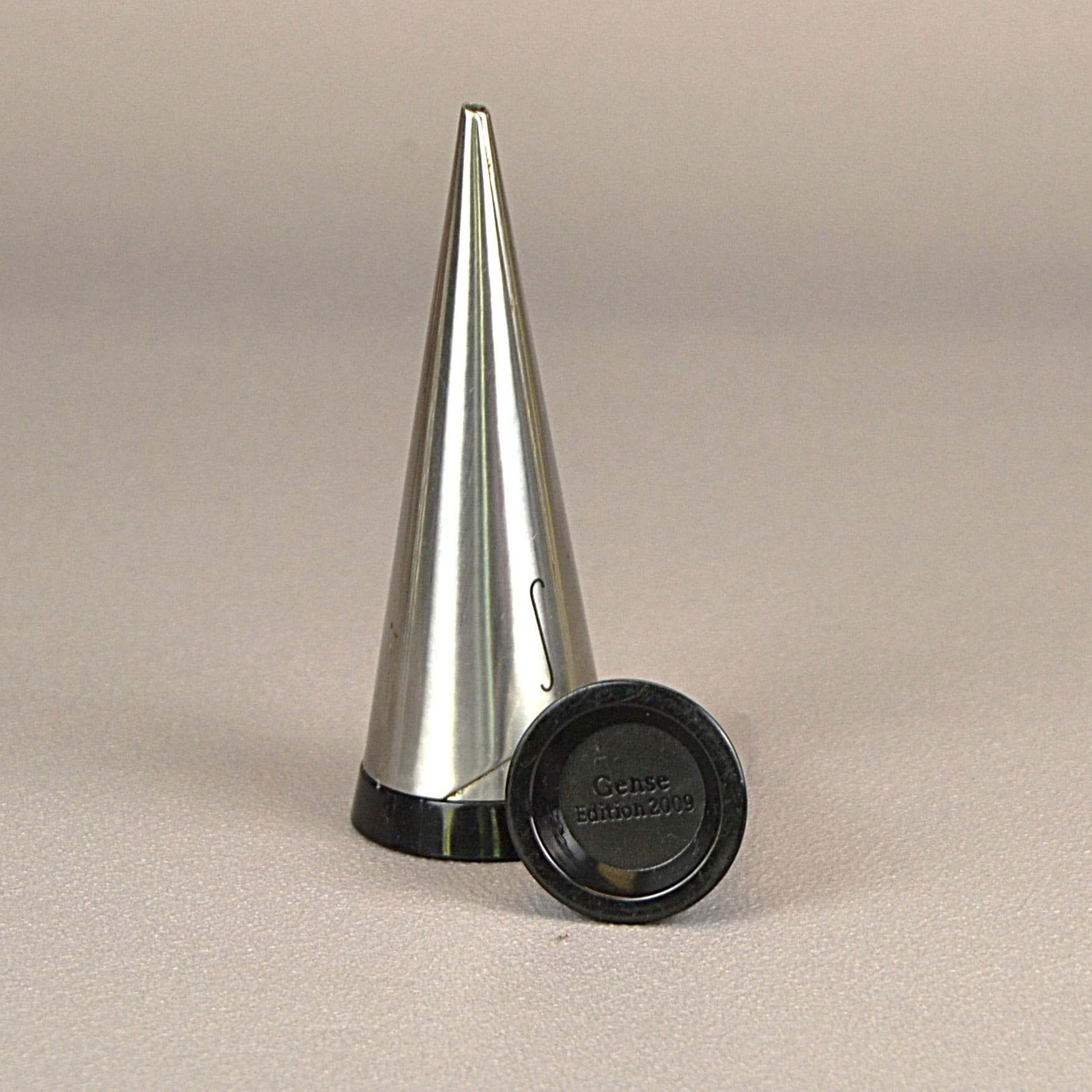 Solniczka i pieprzniczka, srebrny metal, proj. P. Forssell, Gense, Szwecja, lata 90. - 1076