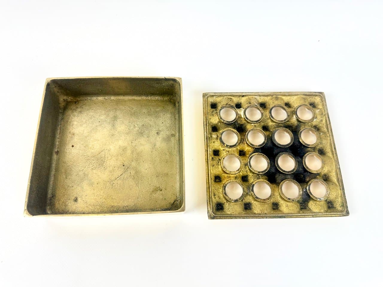 Popielniczka Ultima, złoty, mosiądz, Szwecja, lata 60. - 149782