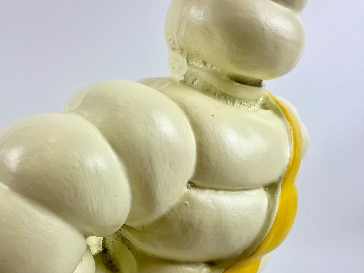 Figurka Bibendum, kość słoniowa, Francja, lata 70. - 149905