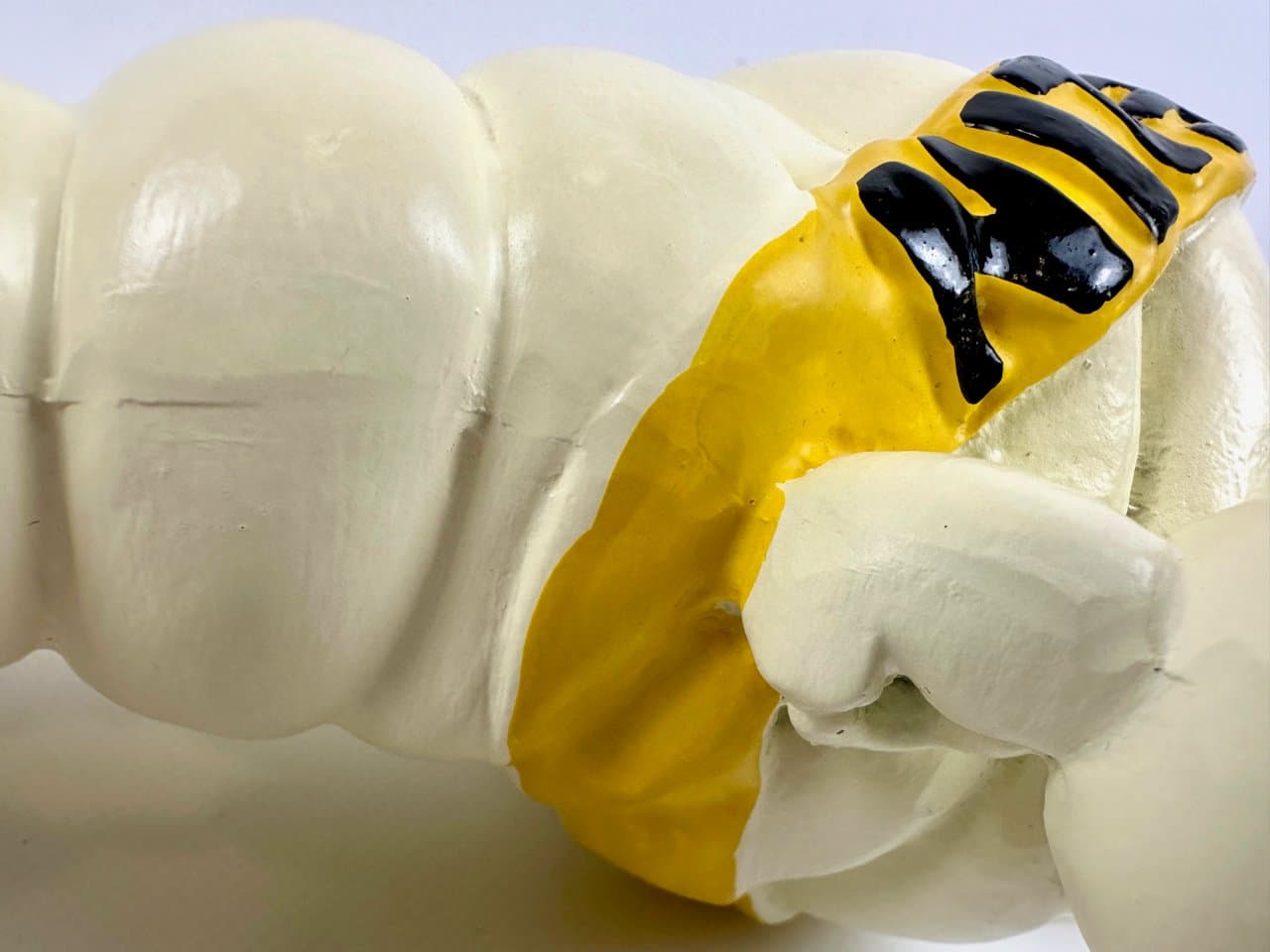 Figurka Bibendum, kość słoniowa, Francja, lata 70. - 149906