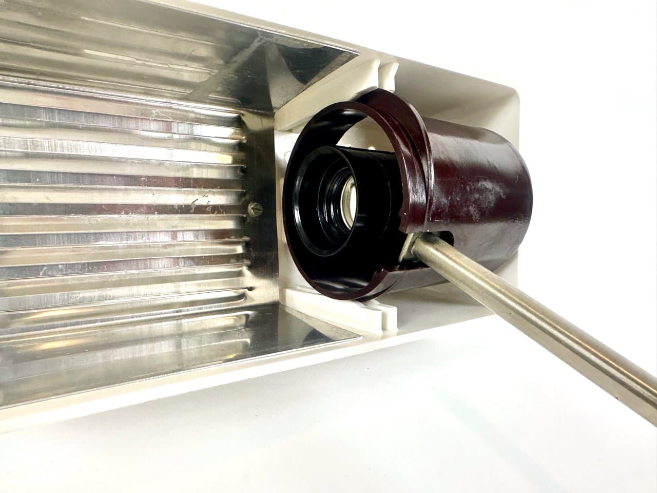 Lampa biurkowa, ivory white, bakelit, metal, Niemcy, lata 50. - 150044