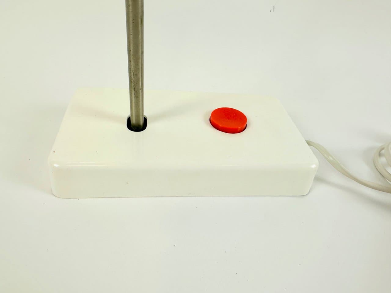 Lampa biurkowa, ivory white, bakelit, metal, Niemcy, lata 50. - 150042