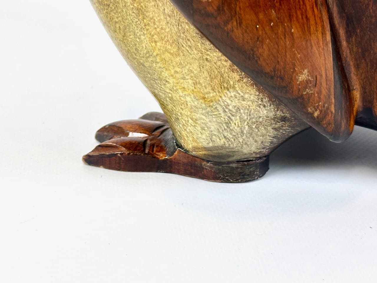 Penguin figurine, brown, wood, brass, 1970s. - 150079