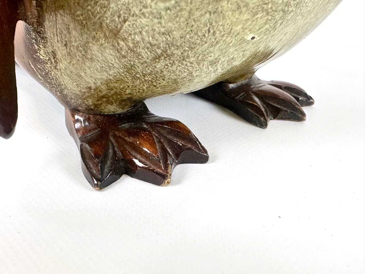 Penguin figurine, brown, wood, brass, 1970s. - 150085