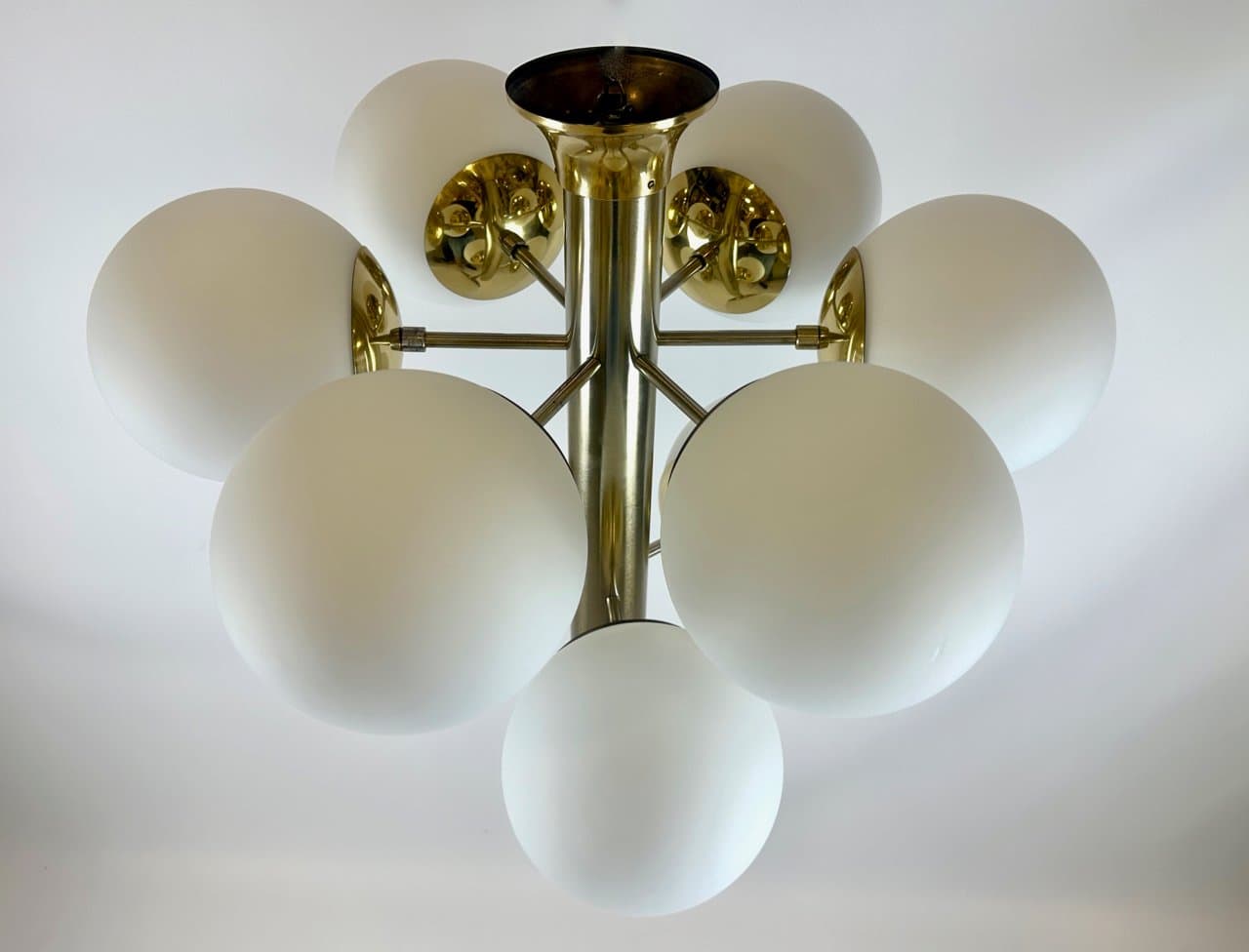 Chandelier Atomic, golden brass, glass, Germany, 1970s. - 150149