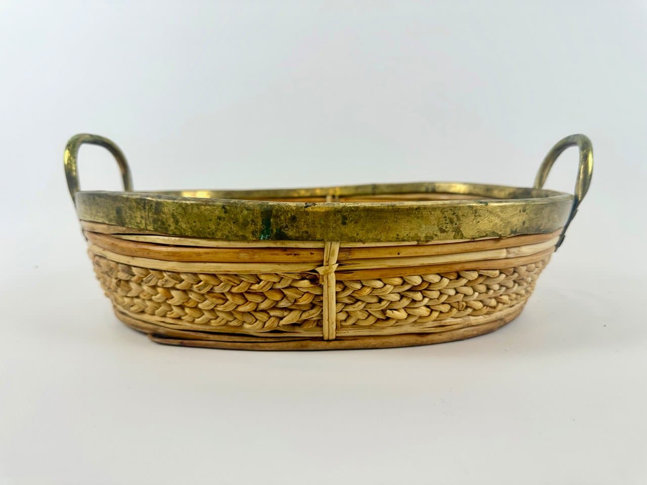 Basket bowl, beige, rattan bamboo, brass, Italy, 1960s. - 150179
