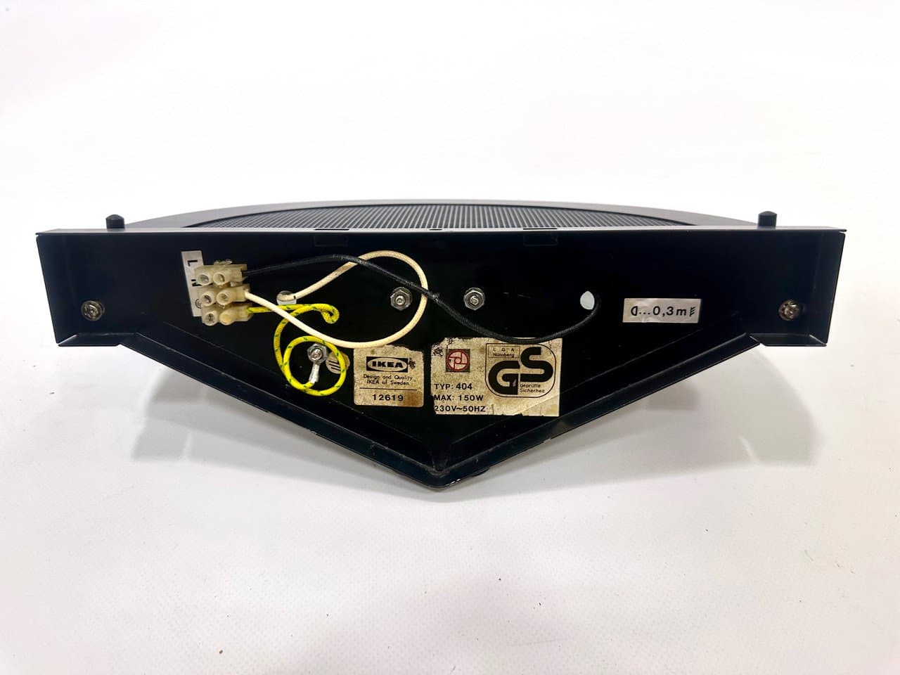 Kinkiet Cister, postmodernizm, metal czarny, akryl biały i zielony, Ikea, Szwecja, lata 80. - 150266