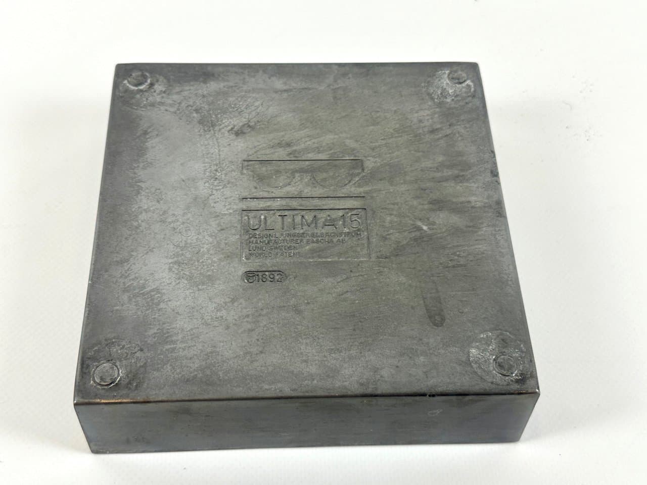 Popielniczka Ultima 15, srebrny, aluminium, proj. H. Bäckström, B. Ljungberg, Dania, lata 60. - 150282