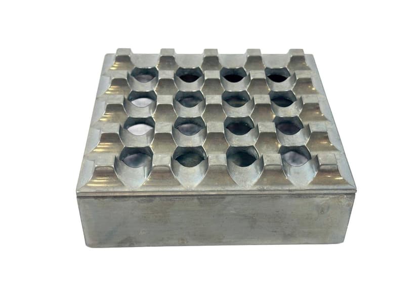 Popielniczka Ultima 15, srebrny, aluminium, proj. H. Bäckström, B. Ljungberg, Dania, lata 60.