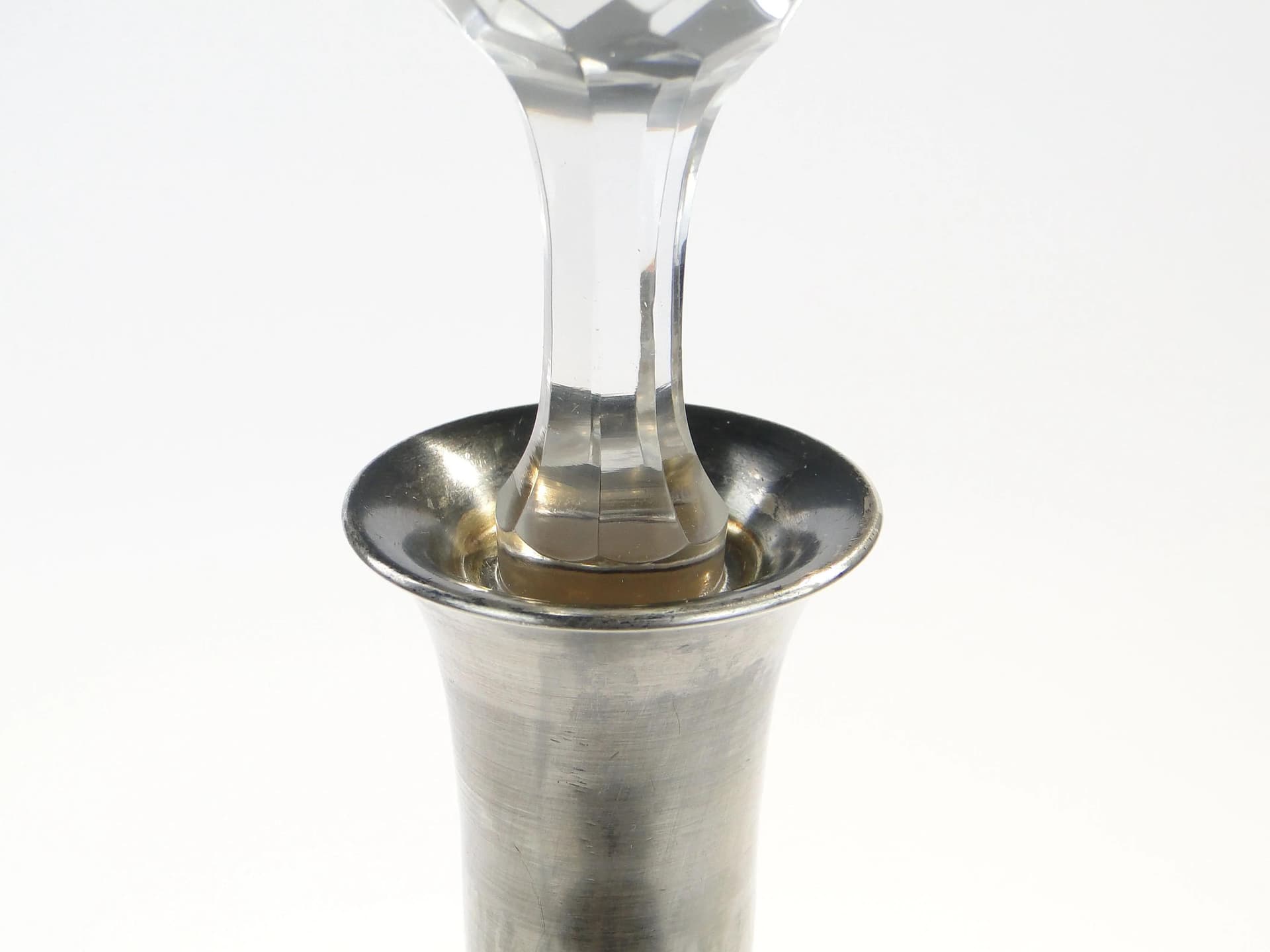 Wine decanter, Belle Époque, transparent crystal, silver, France, 19th c. - 9342