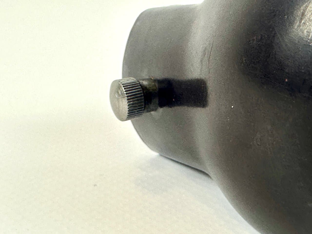 Lampa ścienna Bauhaus, czarny bakelit, szkło, Czechy, lata 30. - 150310