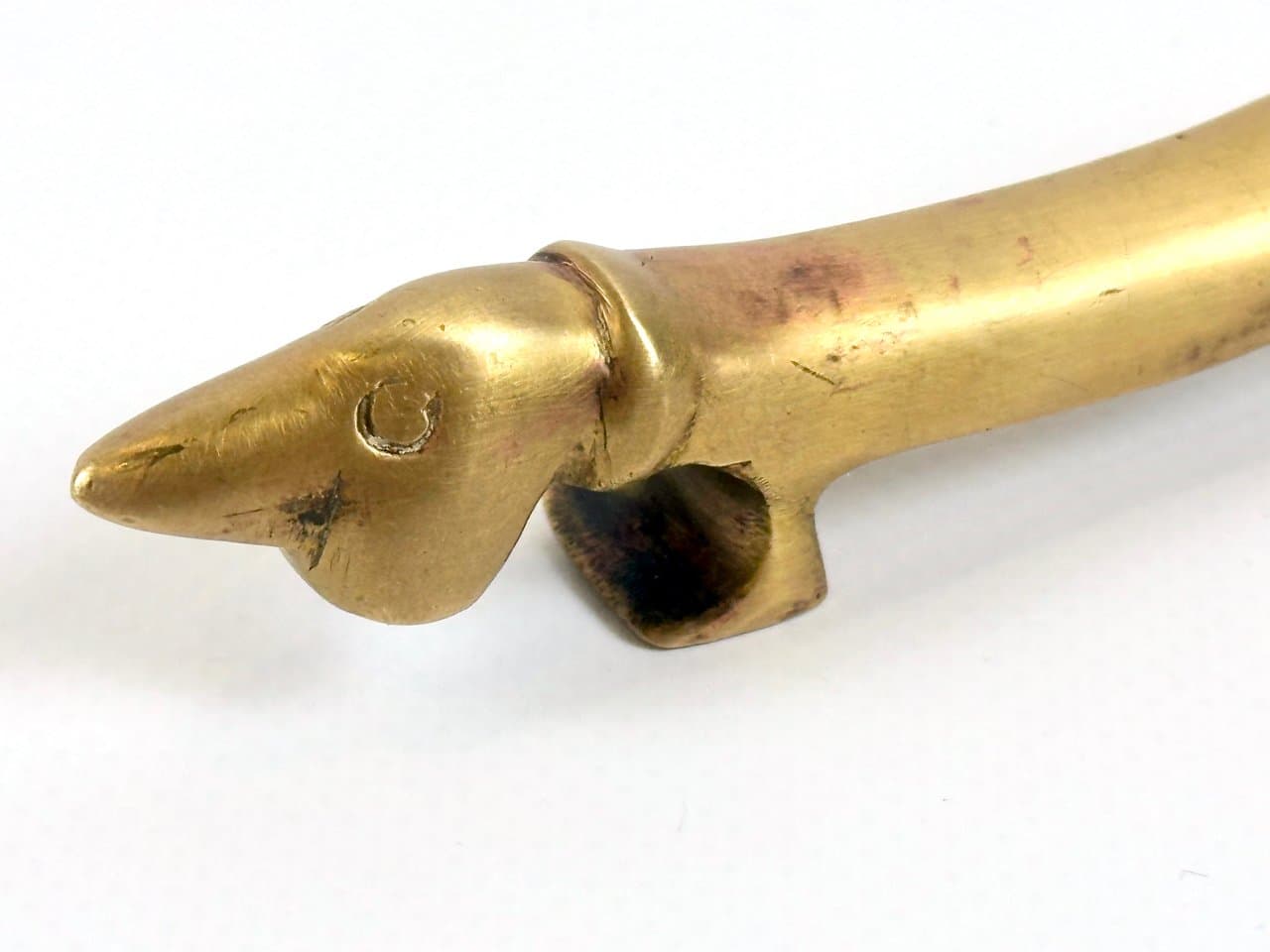 Otwieracz do listów jamnik, złoty, mosiądz, proj. W. Bosse, Austria, lata 60. - 150318