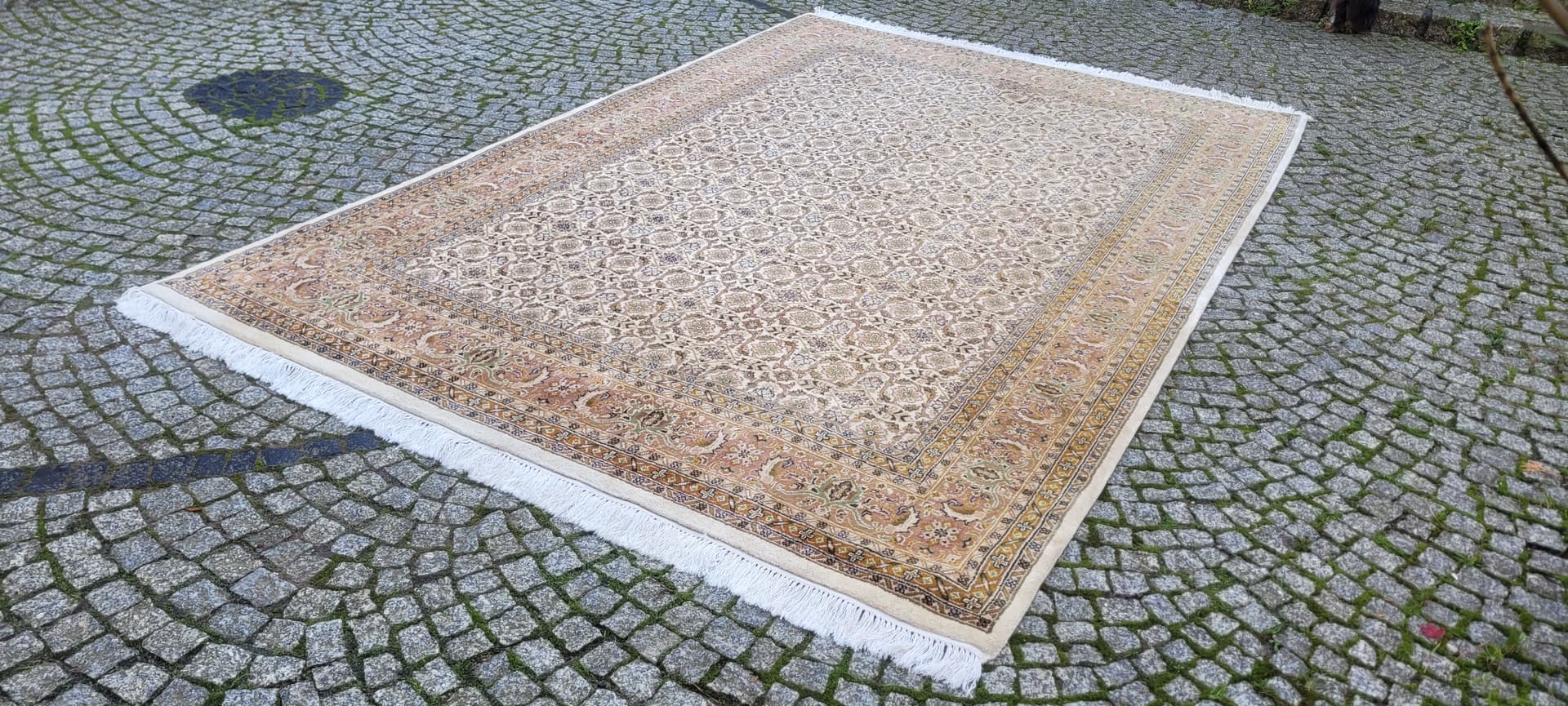 Dywan Indo Bidjar 200x330cm, kość słoniowa, wełna, Indie, lata 80. - 131860