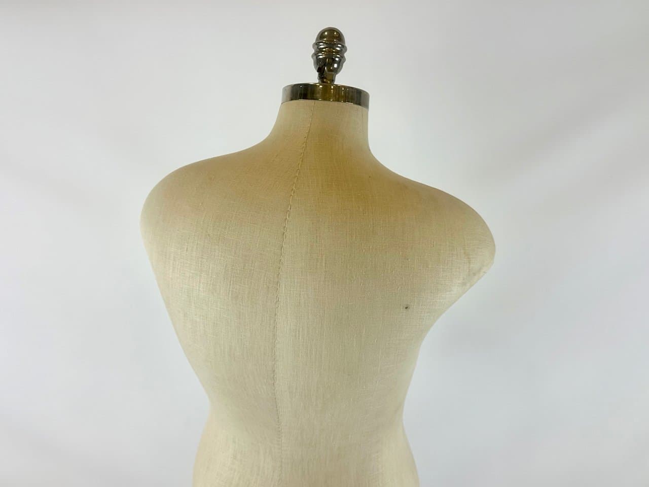 Manekin krawiecki mid-century, len beżowy, metal, plastik, Szwecja, lata 60. - 150363