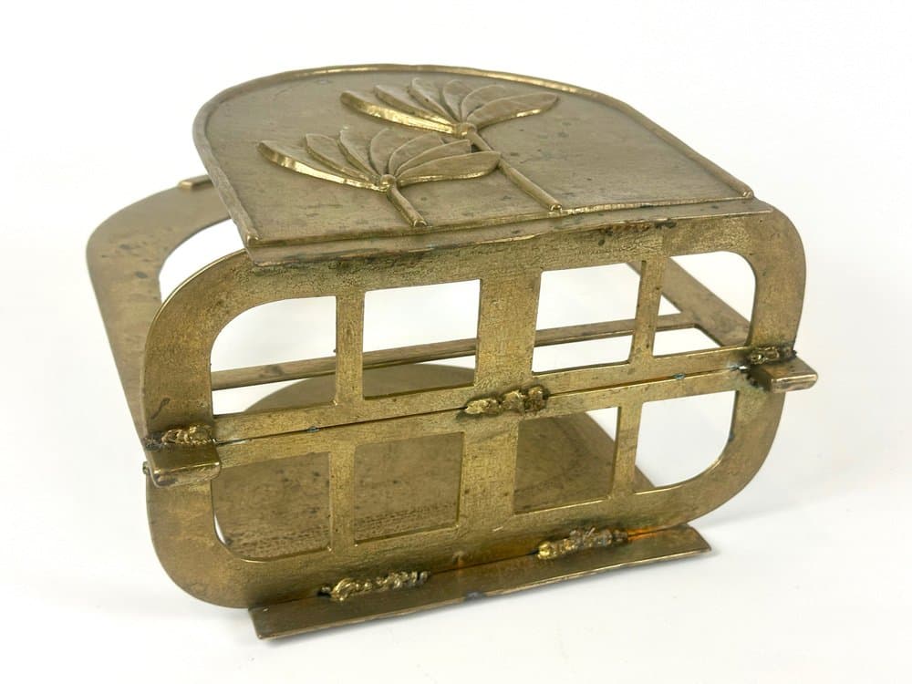 Magazine Rack Brutalism, gold brass, Italy, 1970s - 150544