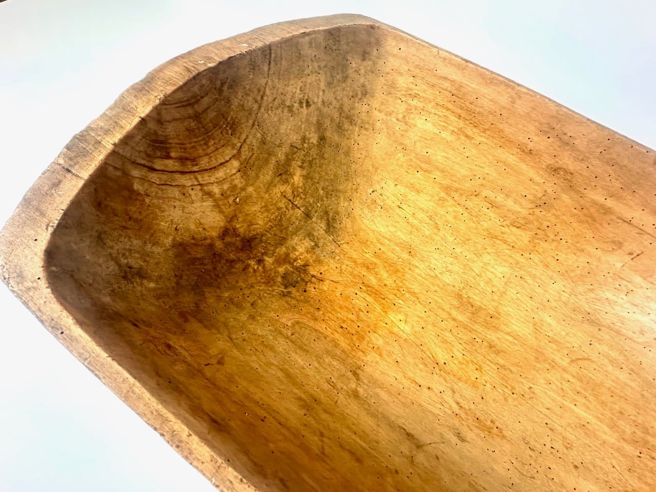 Trough, light brown linden wood, Germany, 19th c. - 150637