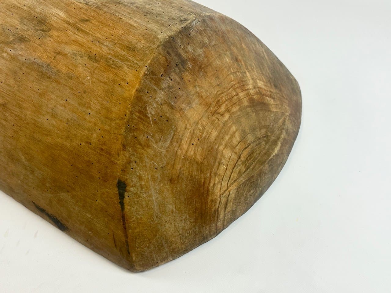 Trough, light brown linden wood, Germany, 19th c. - 150643