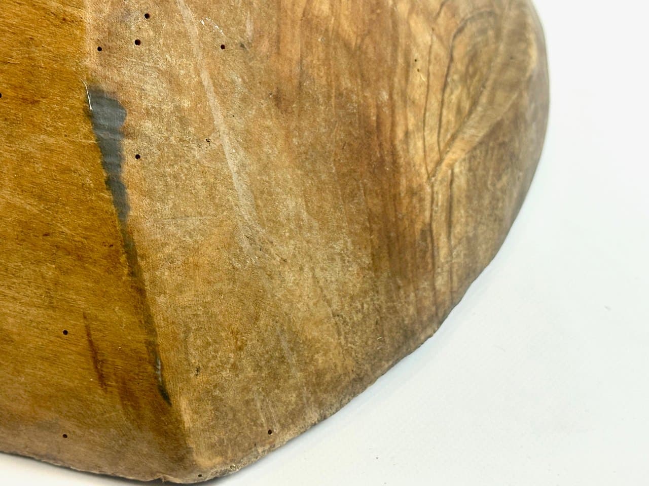 Trough, light brown linden wood, Germany, 19th c. - 150646