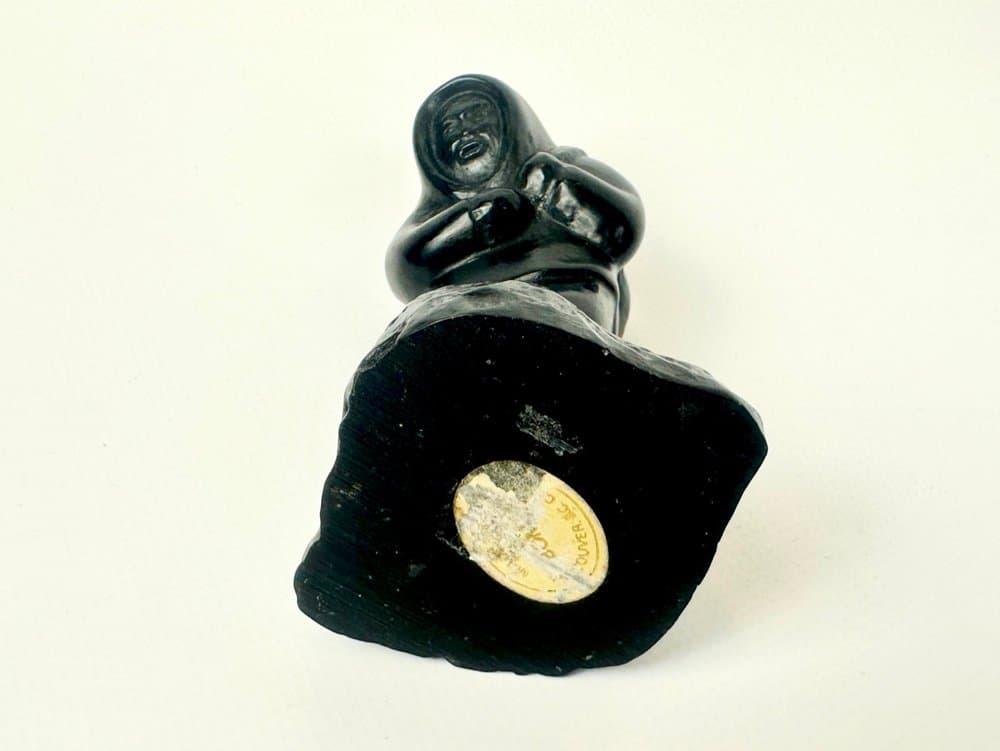 Set of Two Inuit Figurines, black resin, Boma, Canada, 1970s. - 150683