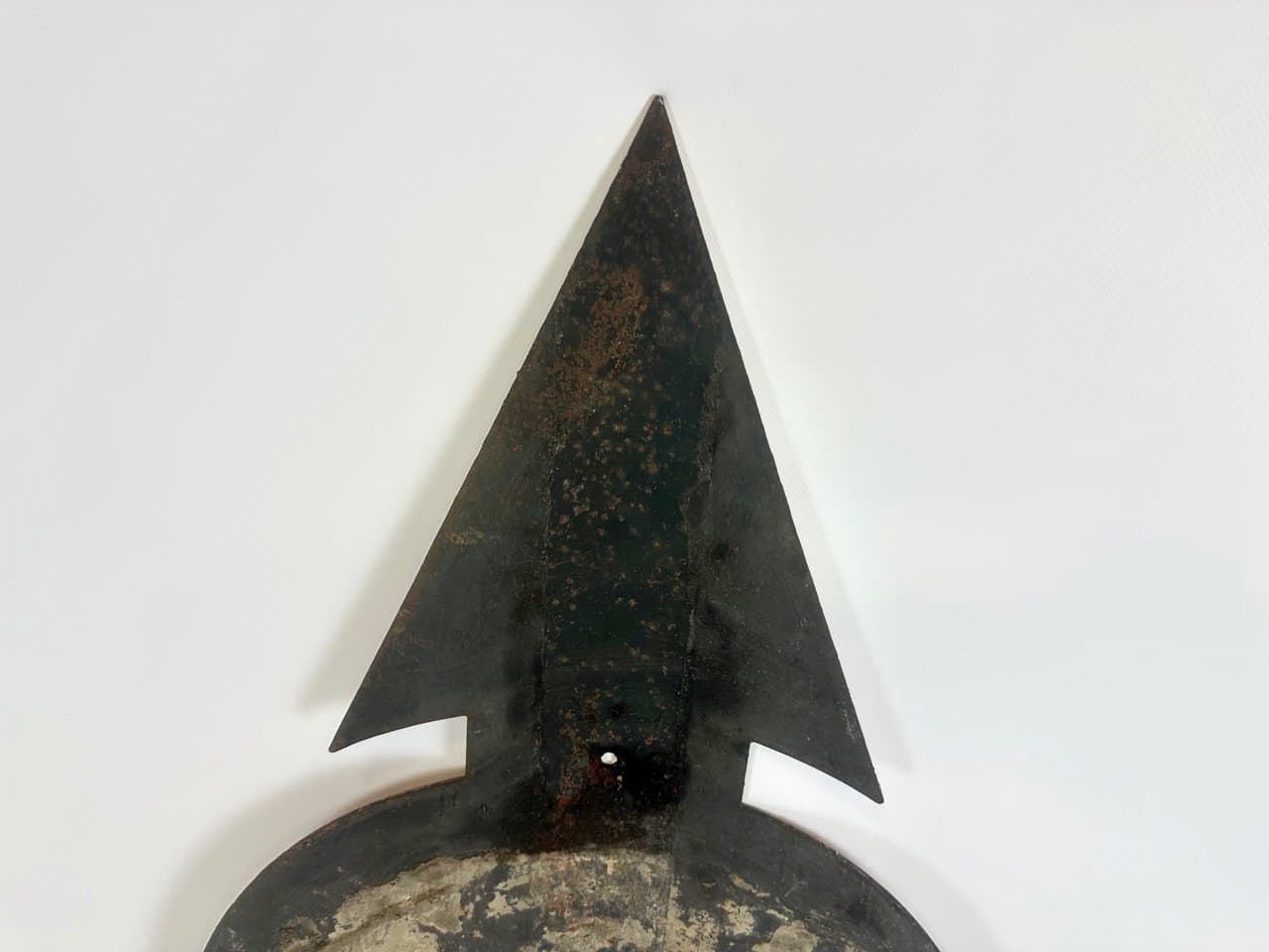 Znak drogowy wojskowy, czerwony, żeliwo, Niemcy, lata 40. - 150948