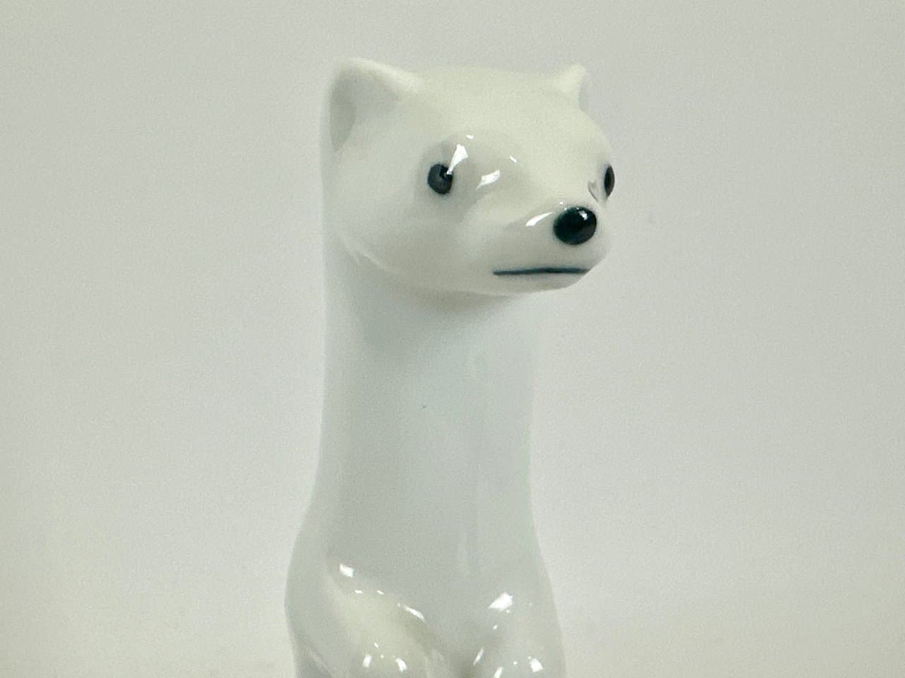 Figurka gronostaja, biały, porcelana, proj. T. Vaa, Porsgrund, Norwegia, lata 60. - 151139