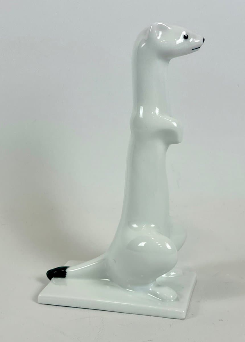 Figurka gronostaja, biały, porcelana, proj. T. Vaa, Porsgrund, Norwegia, lata 60. - 151133