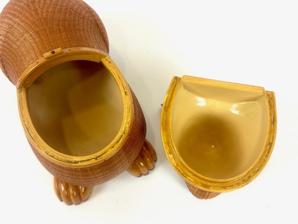 Box Shanghai Zhejiang Handicrafts Collection, light brown, rattan, wood, China, 1950s. - 151180